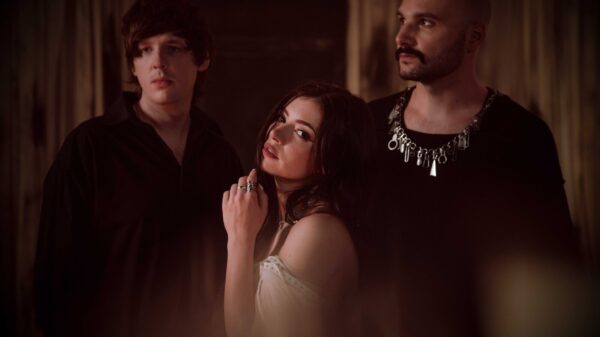 Against The Current press photo