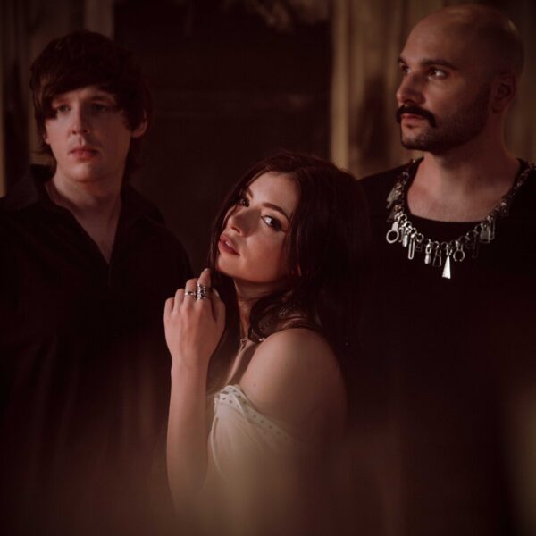 Against The Current press photo