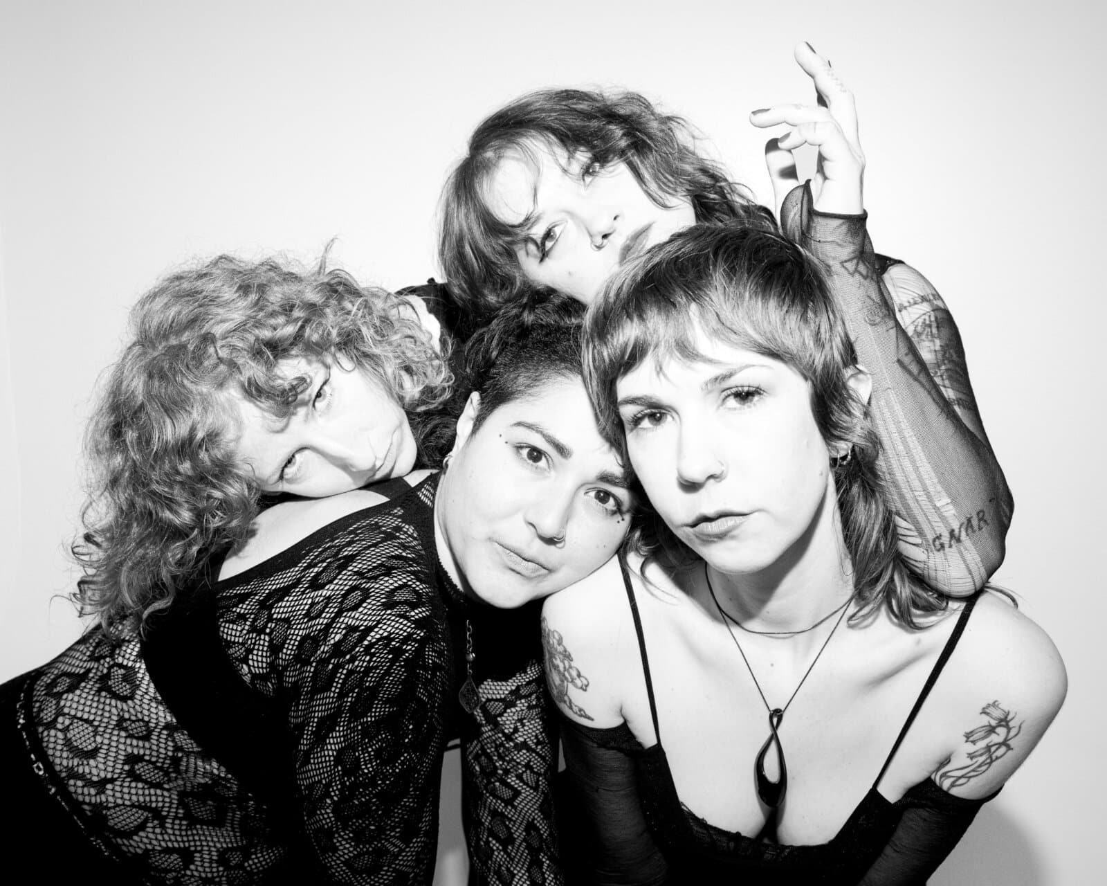 Bad Waitress – photo by Calm Elliott-Armstrong